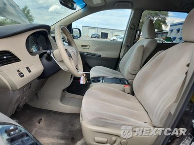 Zdjęcie 7 z 14 samochodu: 2011 TOYOTA SIENNA LE VIN:5TDJK3DC4BS012219 - miniatura