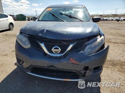 Piąte zdjęcie samochodu w środku: 2016 NISSAN ROGUE S VIN:KNMAT2MT8GP595595 - miniatura