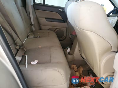 Zdjęcie 10 z 12 samochodu: 2010 JEEP COMPASS SPORT VIN:1J4NF1FB5AD642964 - miniatura