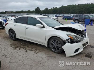 Czwarte zdjęcie samochodu z boku: 2018 NISS ALTIMA 2.5 VIN:1N4AL3AP8JC146256 - miniatura