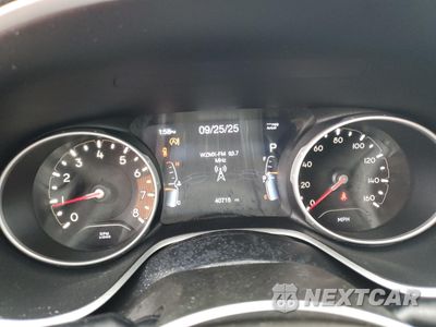 Zdjęcie 9 z 15 samochodu: 2019 JEEP COMPASS LATITUDE VIN:3C4NJDBB6KT760870 - miniatura