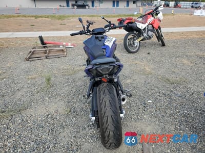 Czwarte zdjęcie samochodu z boku: 2022 YAMAHA MT07 VIN:JYARM32E1NA005002 - miniatura