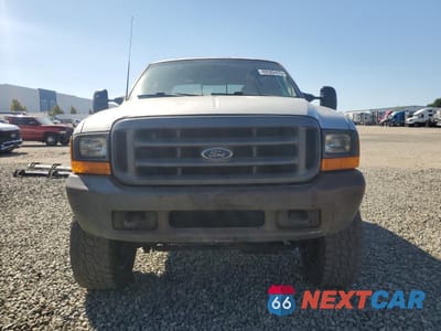 Piąte zdjęcie samochodu w środku: 2000 FORD F350 SRW SUPER DUTY VIN:1FTSW31F1YEA48830 - miniatura