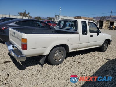 Trzecie zdjęcie samochodu z tyłu: 1989 TOYOTA PICKUP 1/2 TON EXTRA LONG WHEELBASE DLX VIN:JT4RN93P6K0001422 - miniatura