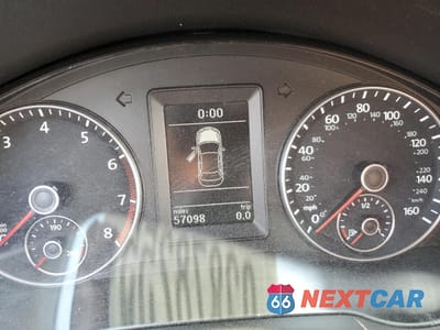 Zdjęcie 9 z 15 samochodu: 2012 VOLKSWAGEN EOS KOMFORT VIN:WVWBW7AH4CV013183 - miniatura