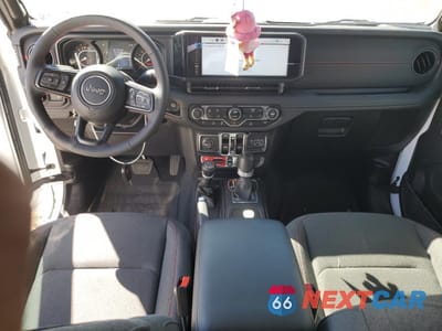 Zdjęcie 8 z 13 samochodu: 2024 JEEP GLADIATOR RUBICON VIN:1C6JJTBG1RL113701 - miniatura