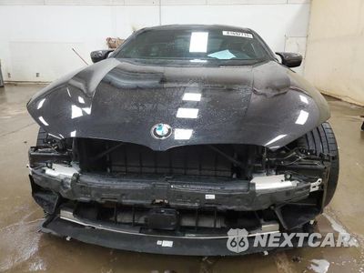 Piąte zdjęcie samochodu w środku: 2022 BMW M8 VIN:WBSAE0C0XNCJ05564 - miniatura