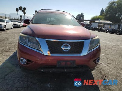 Piąte zdjęcie samochodu w środku: 2015 NISSAN PATHFINDER S VIN:5N1AR2MN4FC621109 - miniatura