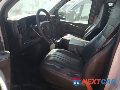 Zdjęcie 7 z 13 samochodu: 2014 CHEVROLET EXPRESS G2500 VIN:1GCWGFCB8E1134021 - miniatura