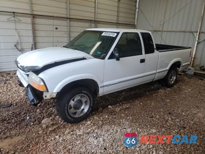 1999 GMC SONOMA 1GTCS19X7X8503940 - główne zdjęcie licytacji z USA - miniatura