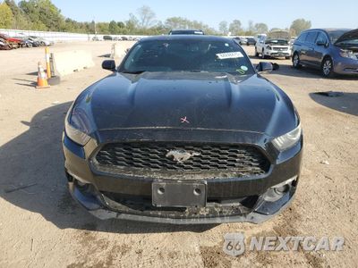 Piąte zdjęcie samochodu w środku: 2015 FORD MUSTANG VIN:1FA6P8AM8F5337894 - miniatura