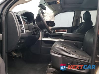 Zdjęcie 7 z 12 samochodu: 2012 DODGE RAM 3500 LARAMIE VIN:3C63DRJL3CG132577 - miniatura