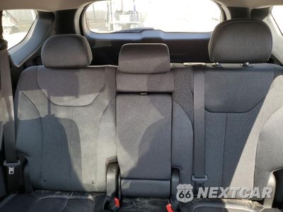 Zdjęcie 10 z 15 samochodu: 2019 HYUNDAI SANTA FE SE VIN:5NMS2CAD5KH100247 - miniatura