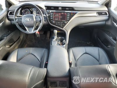 Zdjęcie 8 z 13 samochodu: 2018 TOYOTA CAMRY L VIN:4T1B11HK8JU666093 - miniatura