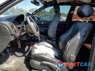 Zdjęcie 7 z 12 samochodu: 2000 VOLKSWAGEN GTI GLX VIN:WVWDE21J1YW456457 - miniatura