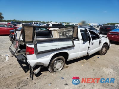 Trzecie zdjęcie samochodu z tyłu: 2002 GMC SONOMA VIN:1GTCS19W328112543 - miniatura
