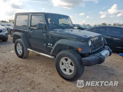Czwarte zdjęcie samochodu z boku: 2008 JEEP WRANGLER X VIN:1J4FA24158L588262 - miniatura