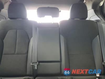 Zdjęcie 10 z 13 samochodu: 2022 VOLVO XC40 T5 R-DESIGN VIN:YV4162UM6N2731486 - miniatura