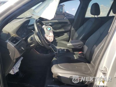 Zdjęcie 7 z 15 samochodu: 2016 BMW X1 XDRIVE28I VIN:WBXHT3C36G5E52152 - miniatura