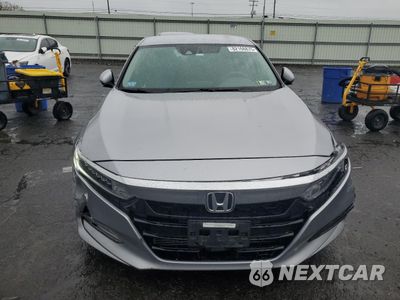 Piąte zdjęcie samochodu w środku: 2018 HONDA ACCORD LX VIN:1HGCV1F10JA227819 - miniatura