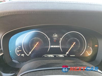 Zdjęcie 9 z 12 samochodu: 2019 BMW M550XI VIN:WBAJB9C51KB464929 - miniatura