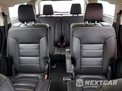 Zdjęcie 10 z 16 samochodu: 2019 GMC ACADIA DENALI VIN:1GKKNPLS6KZ184511 - miniatura