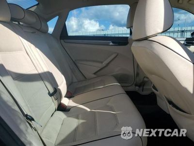 Zdjęcie 10 z 12 samochodu: 2018 VOLKSWAGEN PASSAT SE VIN:1VWBA7A36JC032911 - miniatura