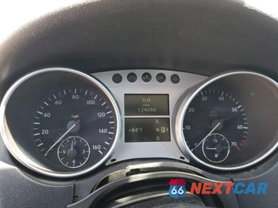 Zdjęcie 9 z 13 samochodu: 2006 MERCEDES-BENZ ML 350 VIN:4JGBB86E06A005718 - miniatura