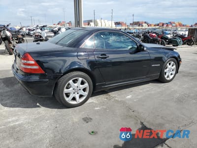Trzecie zdjęcie samochodu z tyłu: 2002 MERCEDES-BENZ SLK 230 KOMPRESSOR VIN:WDBKK49F82F266754 - miniatura
