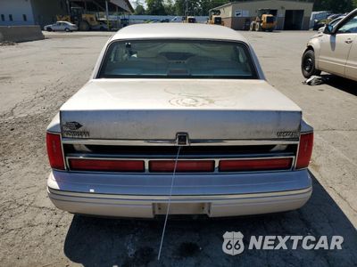 Zdjęcie 6 z 12 samochodu: 1997 LINCOLN TOWN CAR CARTIER VIN:1LNLM83W6VY755884 - miniatura