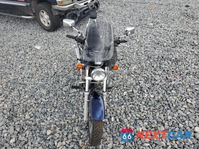 Piąte zdjęcie samochodu w środku: 2003 SUZUKI GZ250 VIN:VTTNJ48A532100107 - miniatura