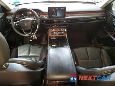 Zdjęcie 8 z 16 samochodu: 2023 LINCOLN AVIATOR RESERVE VIN:5LM5J7XC9PGL22920 - miniatura