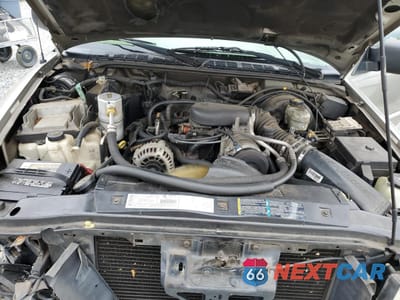 Zdjęcie 11 z 15 samochodu: 2003 GMC SONOMA VIN:1GTCS14X538125196 - miniatura