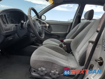Zdjęcie 7 z 12 samochodu: 2004 HYUNDAI ELANTRA GLS VIN:KMHDN46D64U819609 - miniatura