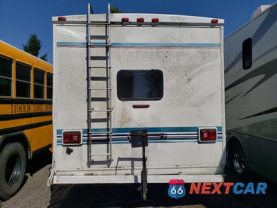 Zdjęcie 6 z 13 samochodu: 2000 WINNEBAGO MINNIE - RVS VIN:1FDWE35S6YHA10208 - miniatura
