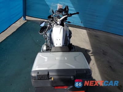 Zdjęcie 6 z 10 samochodu: 2016 BMW R1200 GS VIN:WB10A1106GZ189709 - miniatura