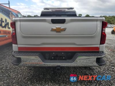 Zdjęcie 6 z 12 samochodu: 2022 CHEVROLET SILVERADO C1500 LTD * PRIOR FLEET * VIN:1GCRWAEK5NZ214930 - miniatura