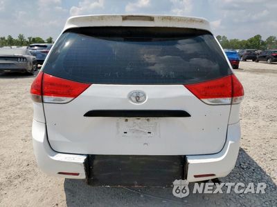 Zdjęcie 6 z 13 samochodu: 2012 TOYOTA SIENNA VIN:5TDZK3DC1CS228159 - miniatura