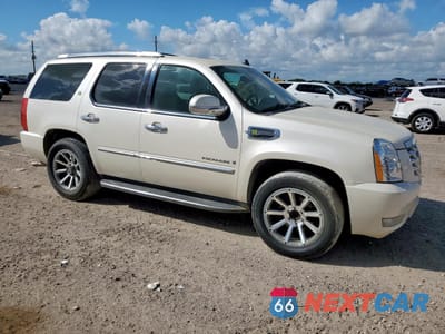 Czwarte zdjęcie samochodu z boku: 2009 CADILLAC ESCALADE HYBRID VIN:1GYFC43529R115749 - miniatura