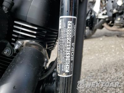 Zdjęcie 9 z 11 samochodu: 2024 HONDA VT750 C2B VIN:JH2RC53E9RK000042 - miniatura