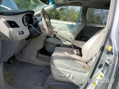 Zdjęcie 7 z 13 samochodu: 2011 TOYOTA SIENNA XLE VIN:5TDYK3DC4BS071771 - miniatura