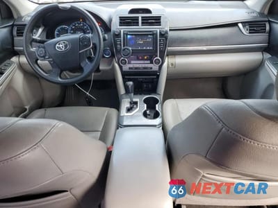 Zdjęcie 8 z 12 samochodu: 2013 TOYOTA CAMRY HYBRID VIN:4T1BD1FK3DU072817 - miniatura