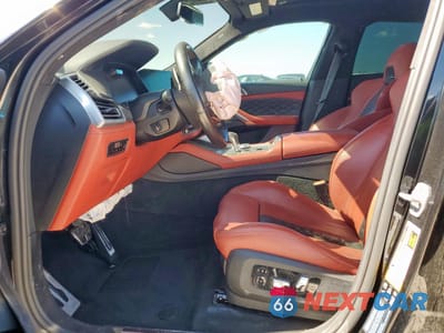 Zdjęcie 7 z 15 samochodu: 2021 BMW X6 M VIN:5YMCY0C09M9E09840 - miniatura