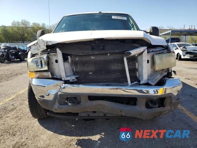 Piąte zdjęcie samochodu w środku: 2004 FORD F250 SUPER DUTY VIN:1FTNF20P54EA88985 - miniatura