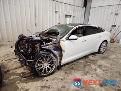 2015 JAGUAR XJL PORTFOLIO SAJWJ2GDXF8V79697 - główne zdjęcie licytacji z USA - miniatura