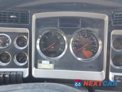 Zdjęcie 8 z 10 samochodu: 2015 KENWORTH CONSTRUCTION VIN:1NKBL29X2FJ461665 - miniatura