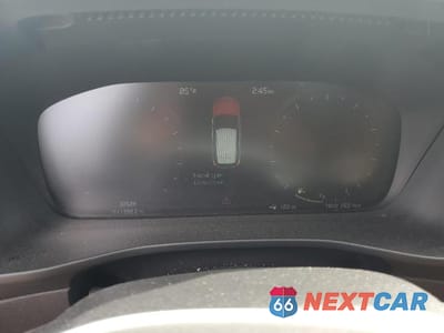 Zdjęcie 9 z 13 samochodu: 2019 VOLVO XC40 T5 MOMENTUM VIN:YV4162UK5K2111660 - miniatura