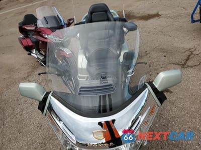 Piąte zdjęcie samochodu w środku: 1999 HONDA GL1500 SE12 VIN:1HFSC2235XA104058 - miniatura