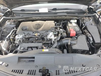 Zdjęcie 11 z 14 samochodu: 2018 TOYOTA CAMRY L VIN:4T1B11HK3JU646558 - miniatura