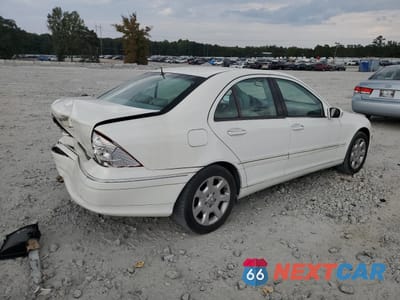 Trzecie zdjęcie samochodu z tyłu: 2005 MERCEDES-BENZ C 240 VIN:WDBRF61J35F580329 - miniatura